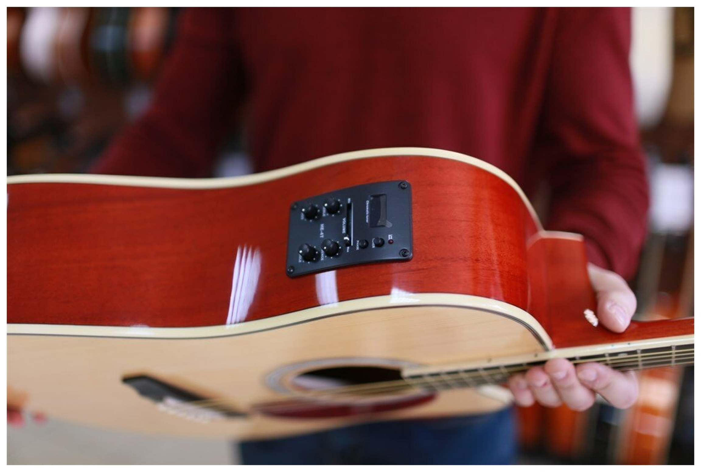 Электроакустическая гитара Naranda DG220CEN