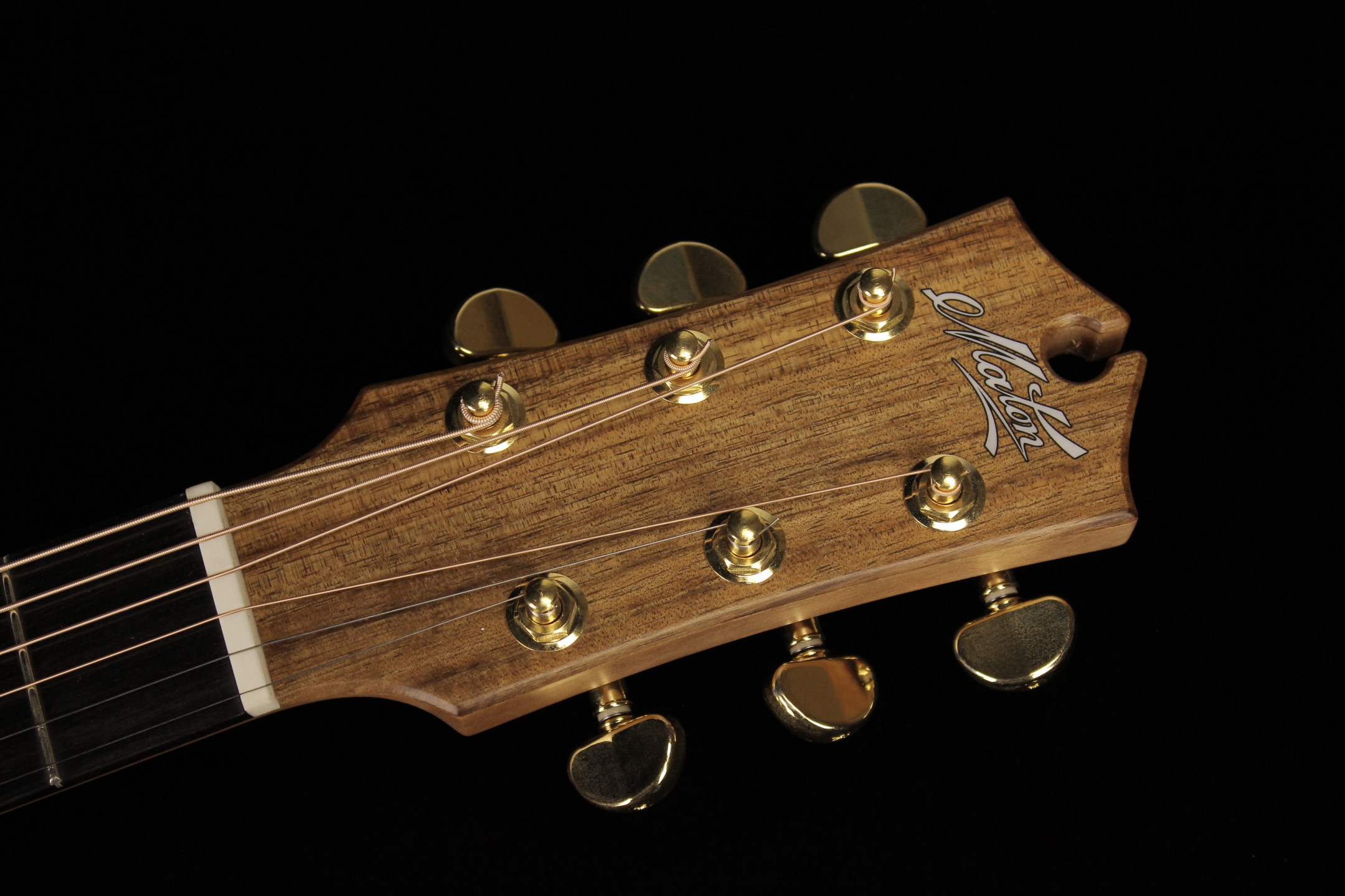 Электроакустическая гитара Maton EBG808 Artist