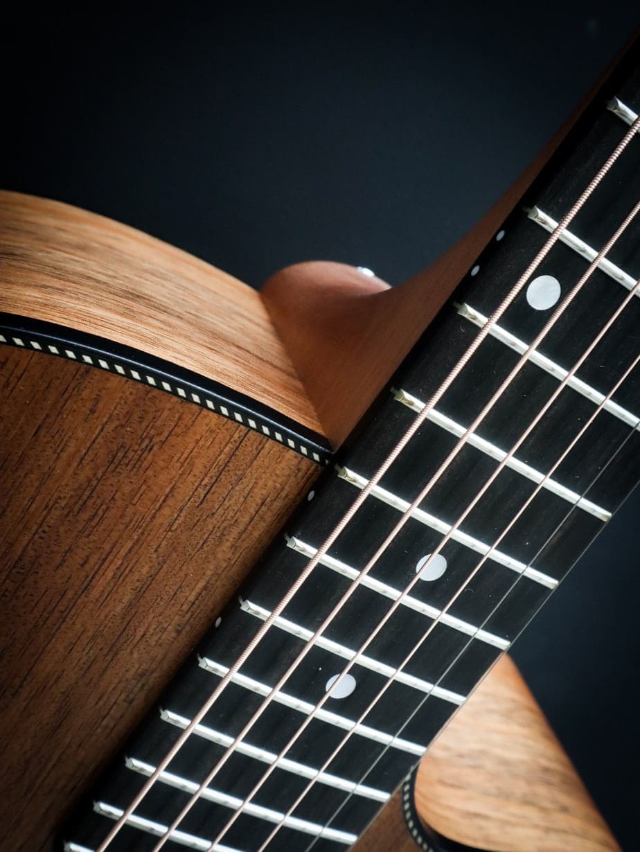 Электроакустическая гитара Maton EBW70C