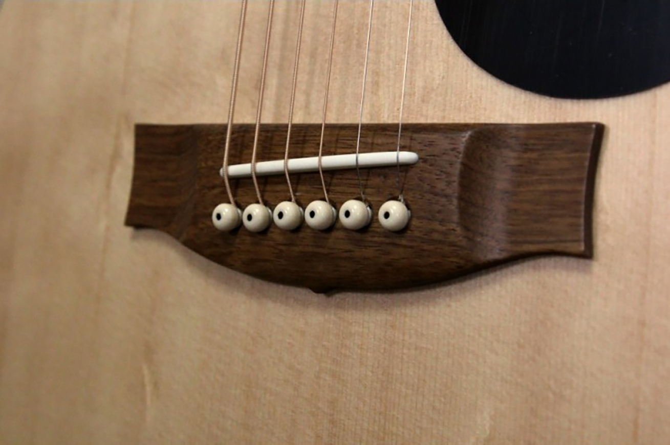 Акустическая гитара Maton S60