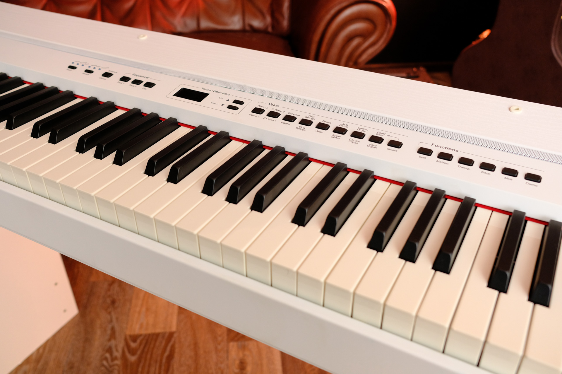 Цифровое пианино, белое, со стойкой Orla Stage Studio 438PIA0704
