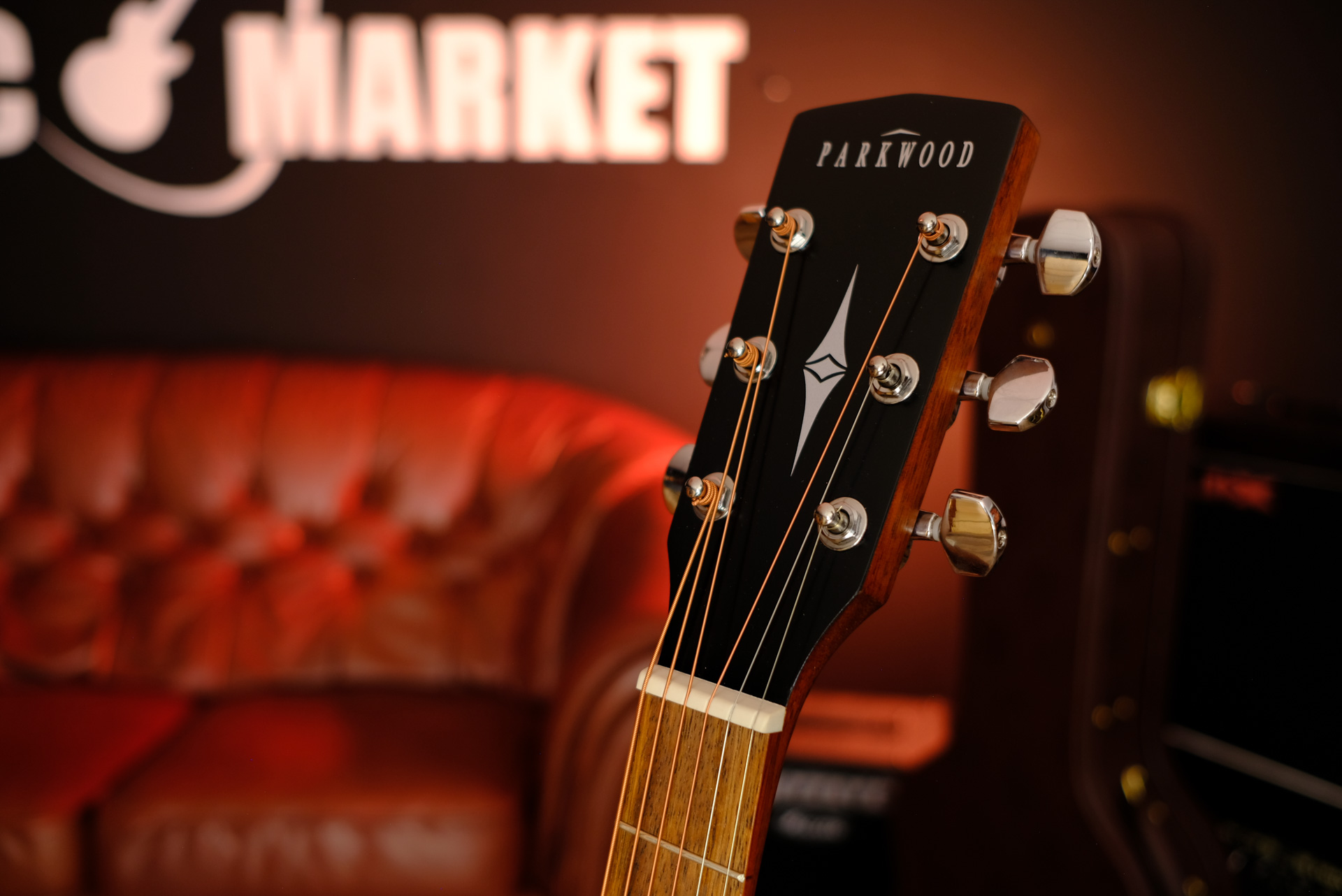 Электроакустическая гитара Parkwood W84CB-OP