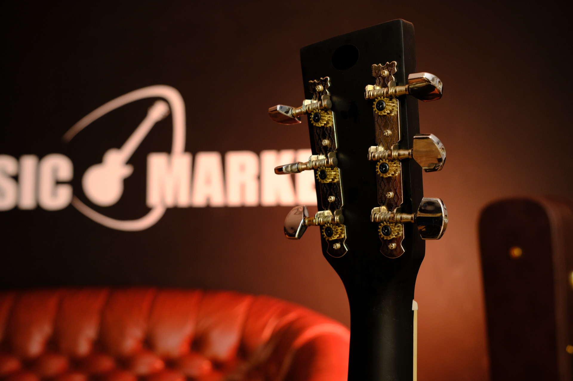 Акустическая гитара VESTON D-45 SP/BKS