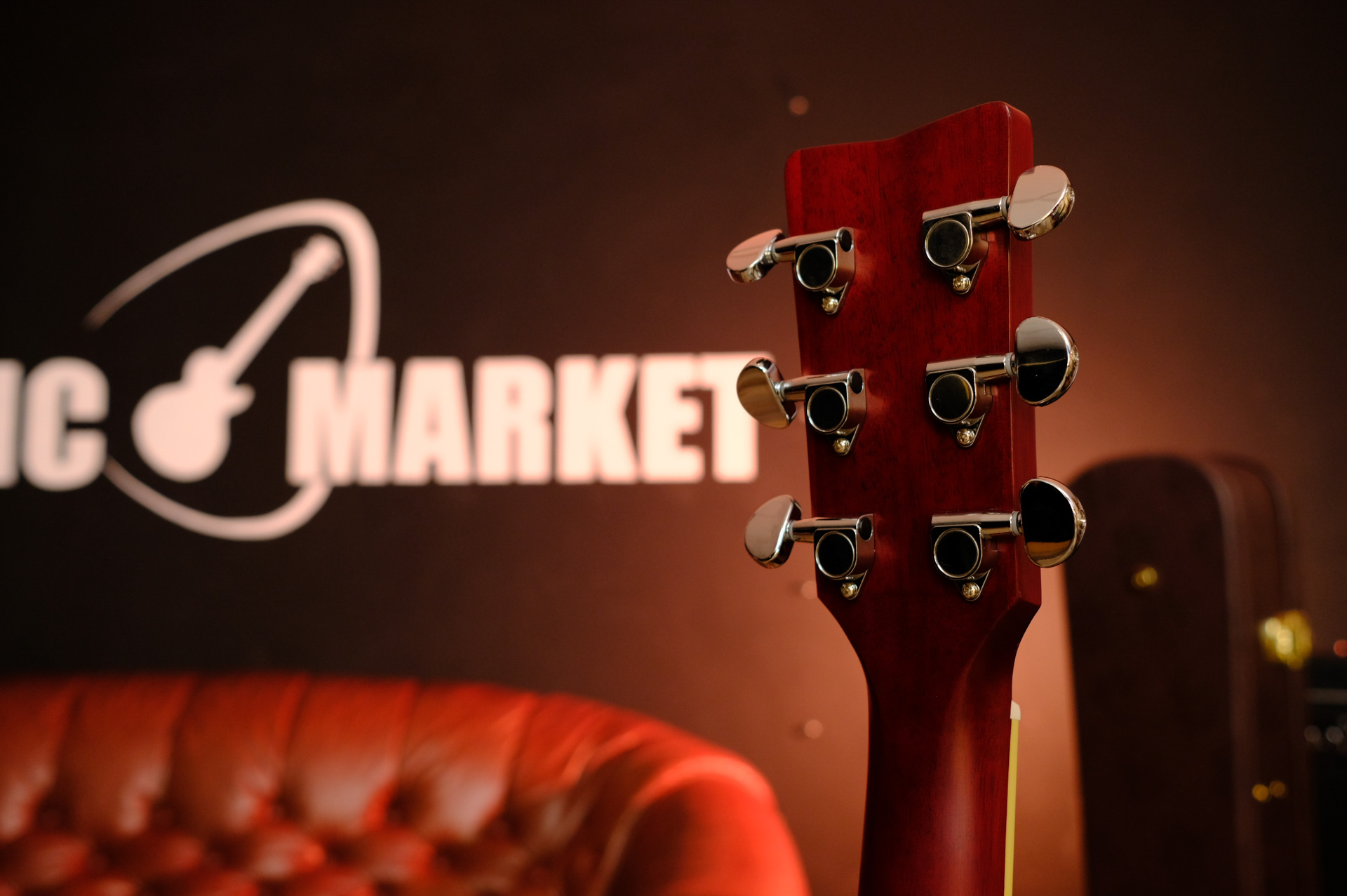 Акустическая гитара Yamaha FS820 RUBY RED