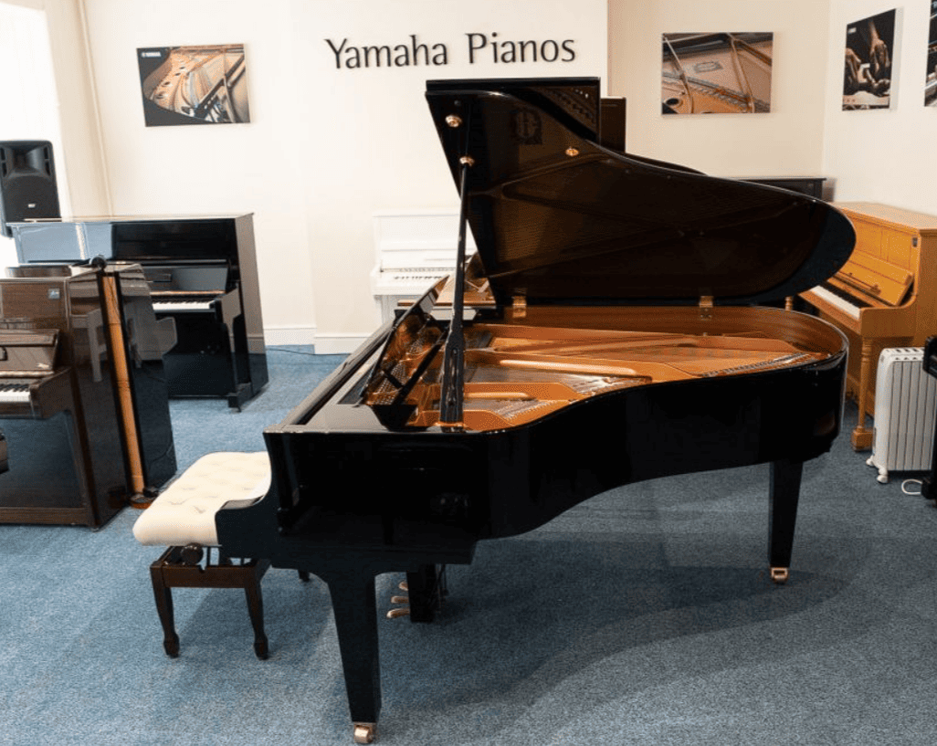 Рояль Yamaha C3X PE - чёрный полированный