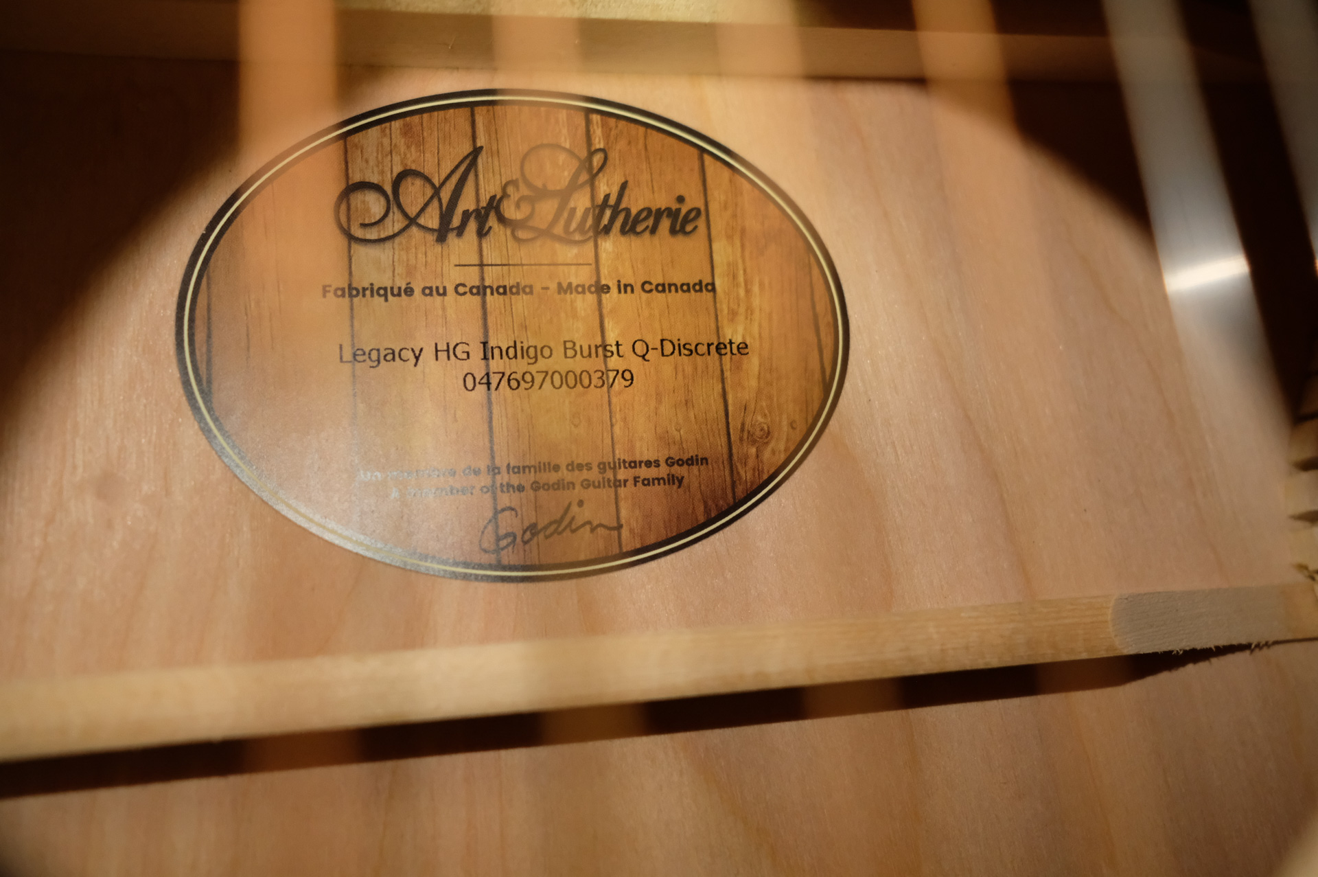 Акустическая гитара, Art & Lutherie 045600 Americana Bourbon Burst