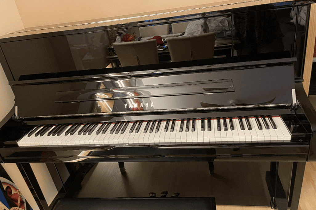 Акустическое пианино Yamaha U1J PEC - чёрный хром полированный